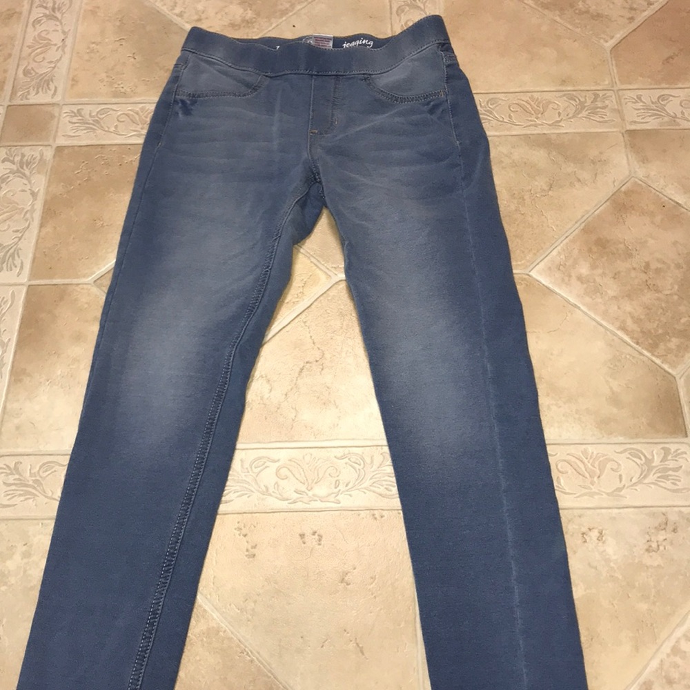 🔥Never Worn🔥 Girls blue skinny jeggings